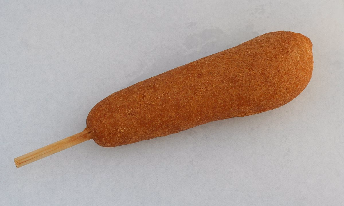 ¿Cómo se llaman las banderillas de salchicha en inglés?