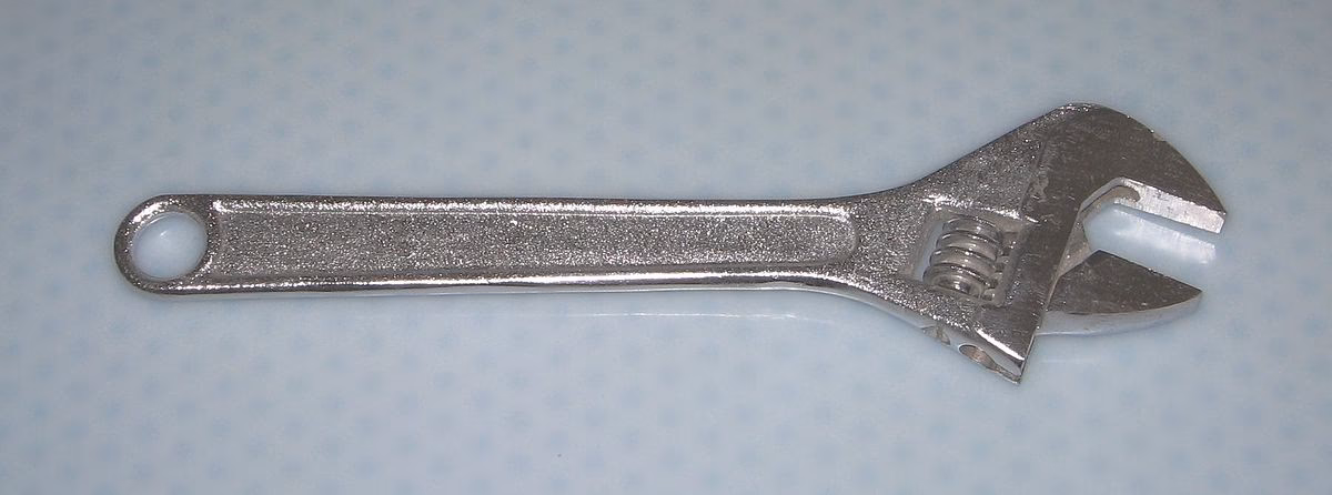 ¿Cómo se llama una llave inglesa en Estados Unidos?